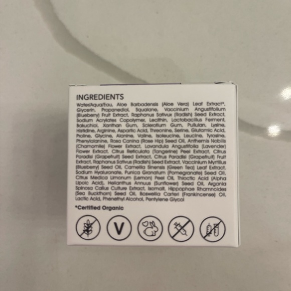 New Clearstem hydraglow stem cell moisturizer bakuchiol squalene clear aging - Picture 2 of 4